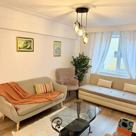 Piata Ovidiu 14 Loft * Constanţa